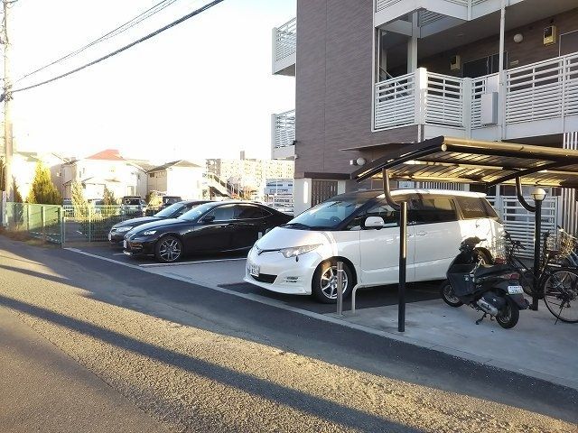 駐車場　駐車場