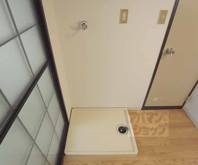 その他設備　洗濯機が部屋の中に置けるので、傷む心配もナシ！