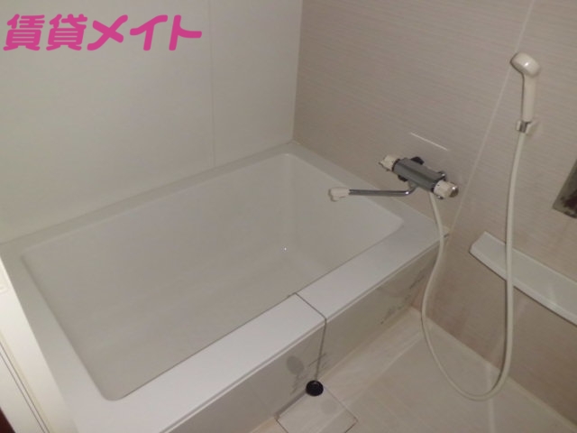 バス・シャワールーム　同タイプの画像です