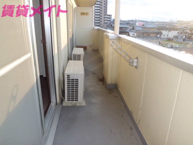 バルコニー　同タイプの画像です