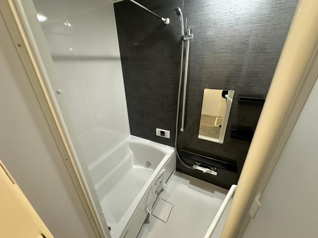 バス・シャワールーム　※写真は同施工会社の別物件のものとなります。ご参考下さい。