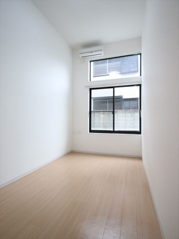 居室・リビング　天井高のある開放感たっぷりのお部屋です♪