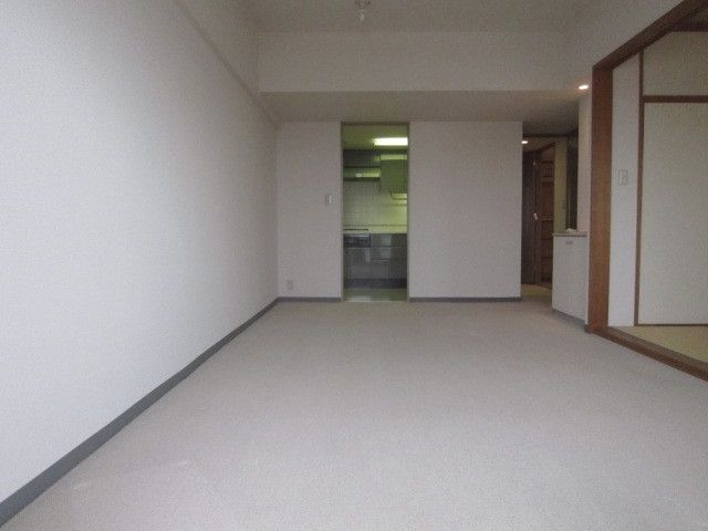 居室・リビング　★広々したリビングダイニング★