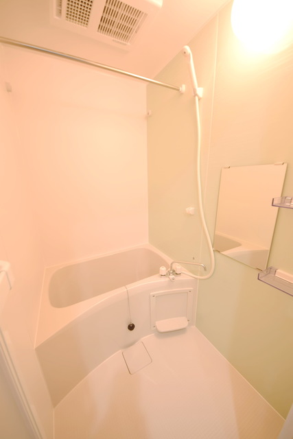 バス・シャワールーム　～疲れもサッパリ～