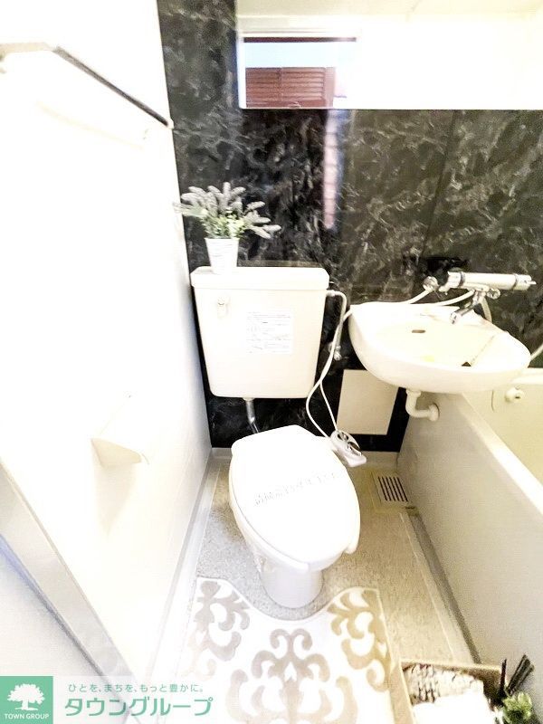 トイレ　別部屋参考写真