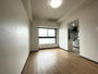 居室・リビング　エアコン照明付のお部屋です