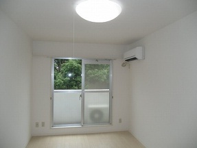 居室・リビング　※前回内装時