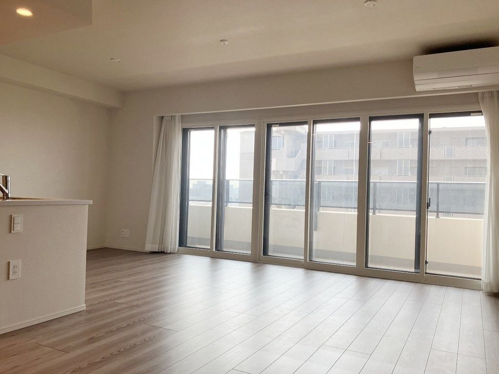 居室・リビング　LD（約15.3帖）K（約3.2帖）温水式床暖房（LD）♪