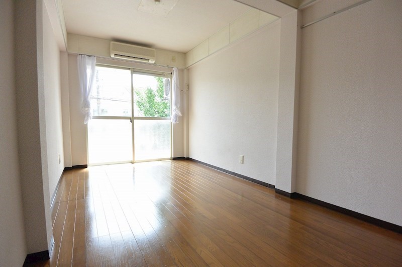 居室・リビング　洋室6帖