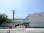 小学校　芳川北小学校（小学校）まで390m