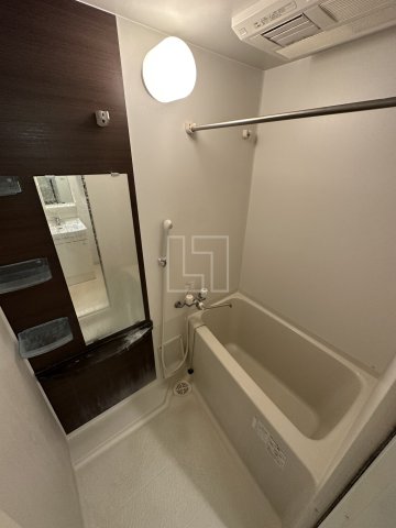 バス・シャワールーム　エステムプラザ難波WESTリバークロス　浴室