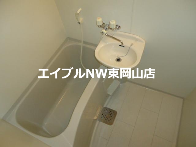 バス・シャワールーム　バス