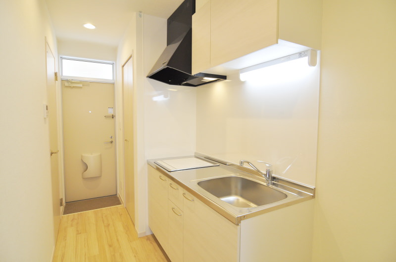 キッチン　広々としたシステムキッチン