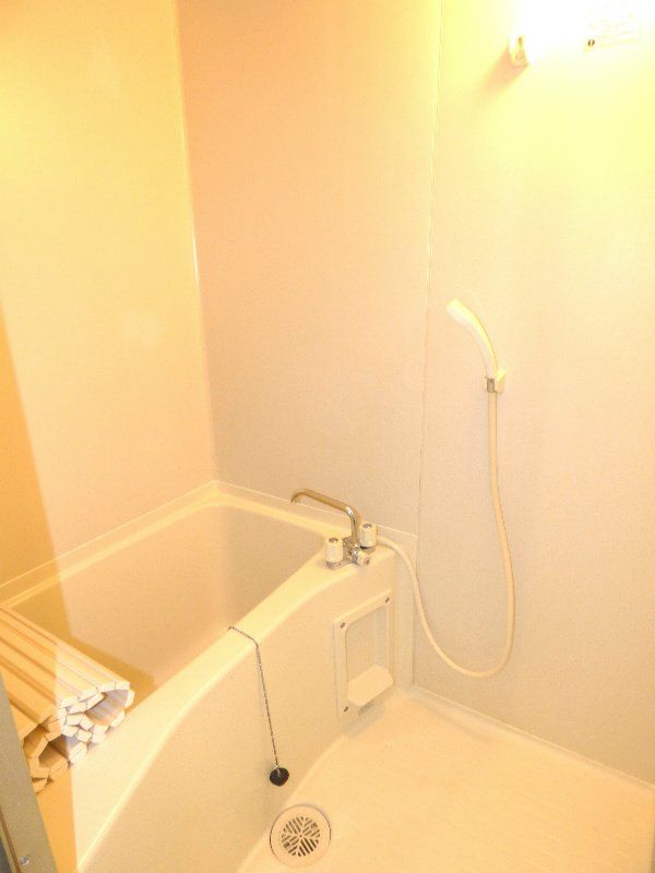 バス・シャワールーム　バス