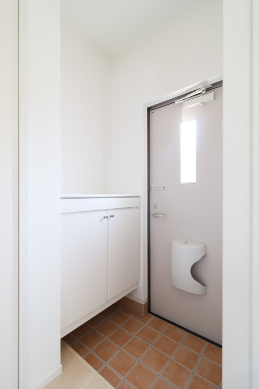 玄関　図面と現状に相違がある場合には現状を優先