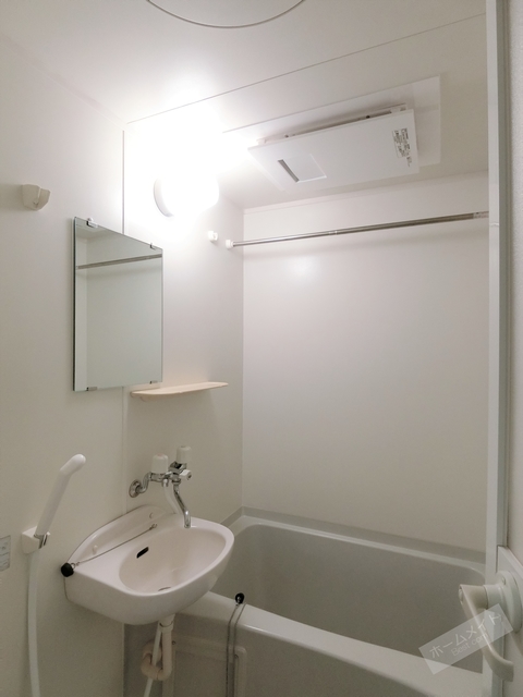 バス・シャワールーム　浴室換気乾燥機で急ぎのお洗濯もＯＫ♪