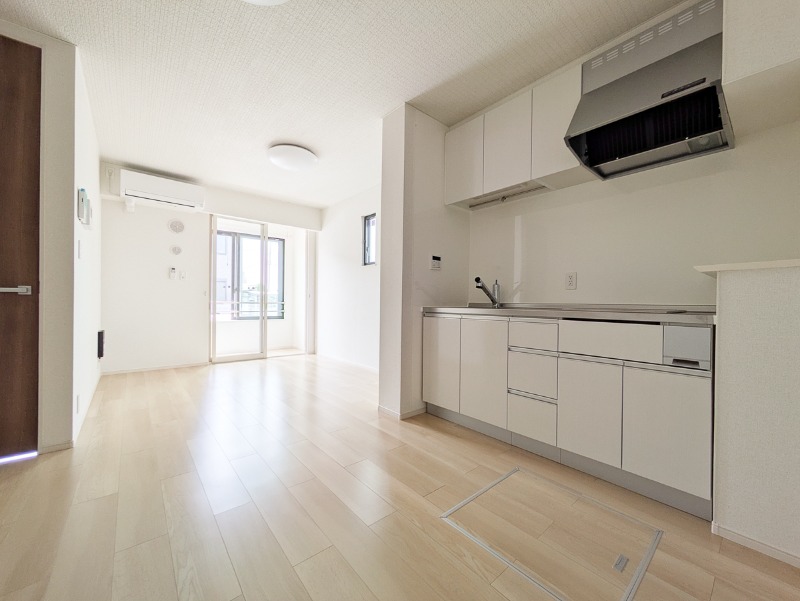 居室・リビング　図面と現状に相違がある場合には現状を優先