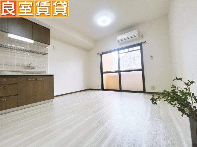 居室・リビング　ダイニング　8帖