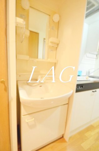 洗面設備　洗面台です。（同仕様です。）