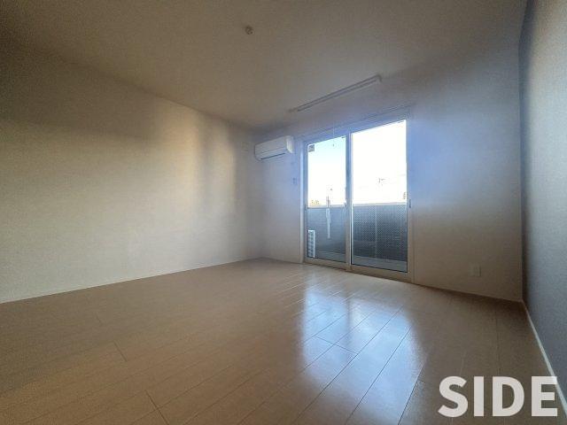 居室・リビング　※別号室参考画像