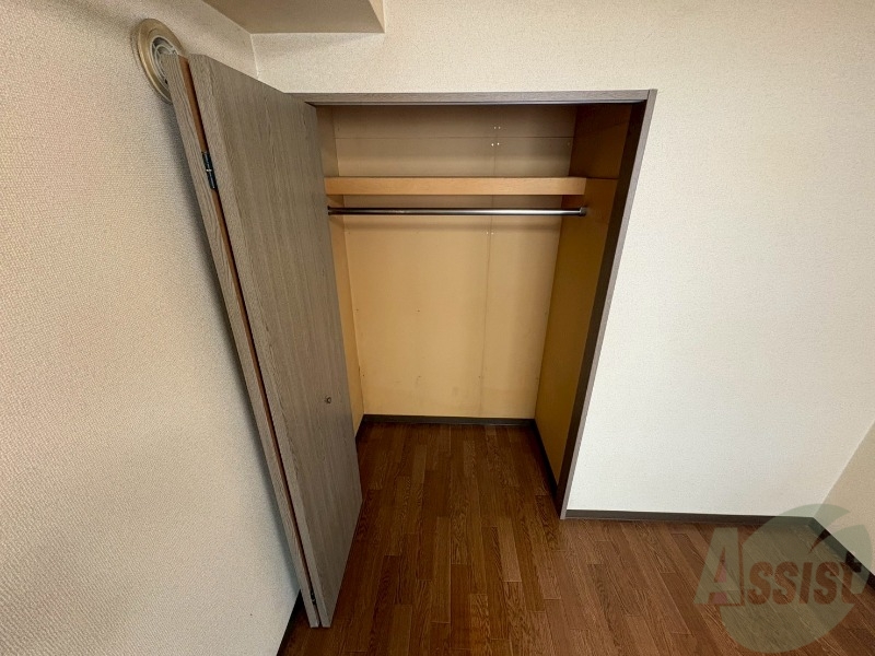 収納　クローゼットがありました。お洋服や荷物はここへ