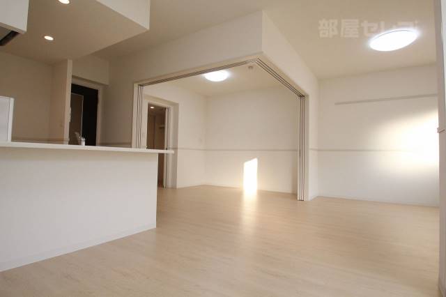 居室・リビング　※１０２号室参照