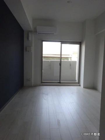 居室・リビング　広々とした洋室