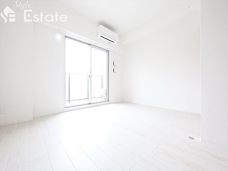 居室・リビング　内装