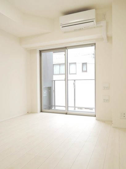 居室・リビング　★広々居室スペース★