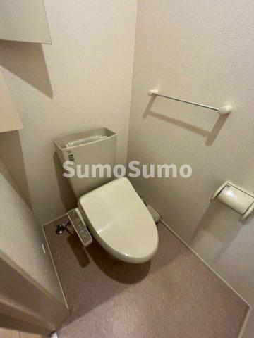 トイレ　落ち着いたトイレです