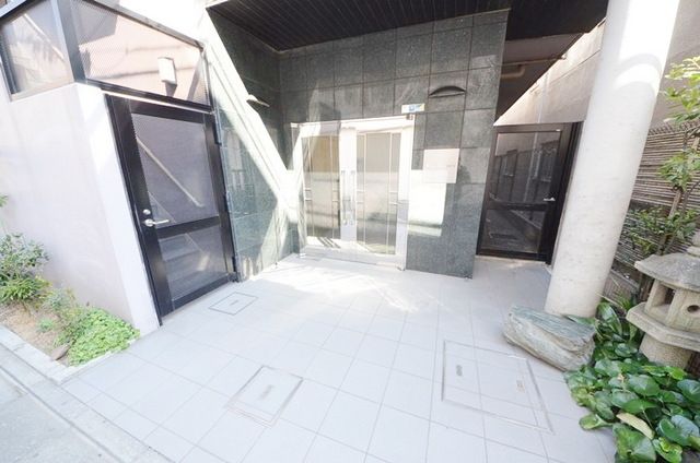 ロビー　★駅まで徒歩3分★