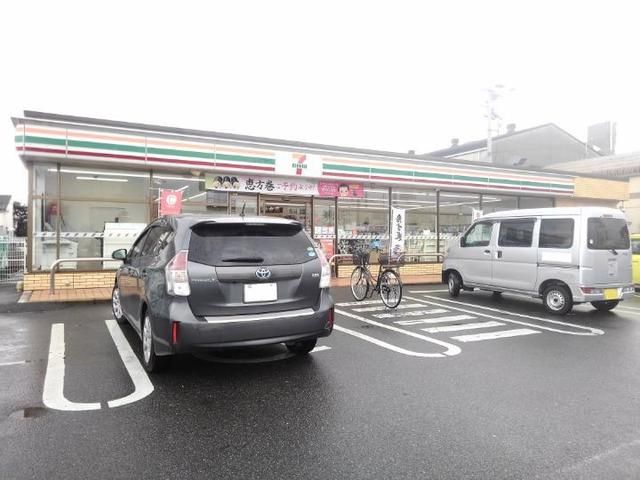 コンビニ　セブンイレブン大野城仲畑4丁目（コンビニ）まで500m