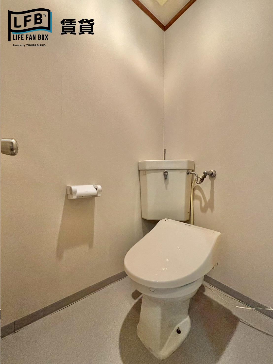 トイレ　※同間取り805号室の室内写真です。
