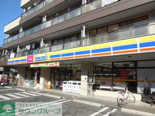 コンビニ　ミニストップ篠崎町1丁目店（コンビニ）まで97m