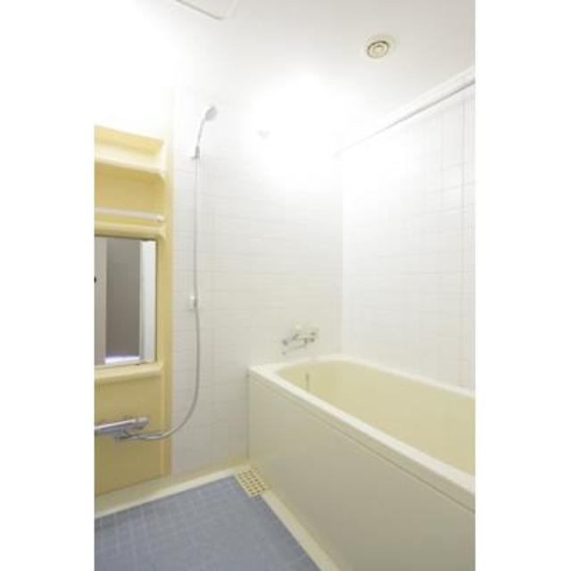 バス・シャワールーム　※写真は同タイプ住戸です。