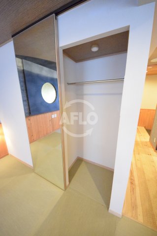 収納　おおきに東心斎橋ビル　収納