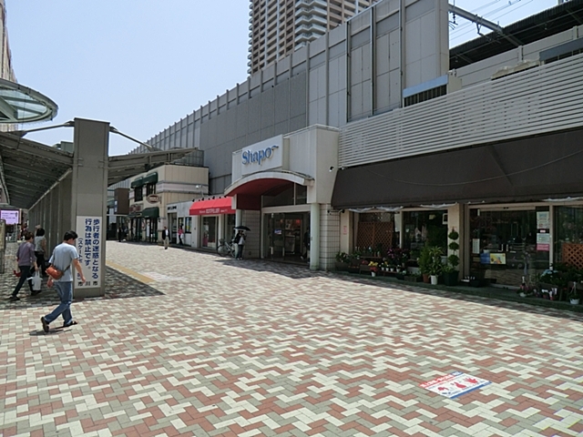 ショッピングセンター　シャポー市川（ショッピングセンター）まで650m