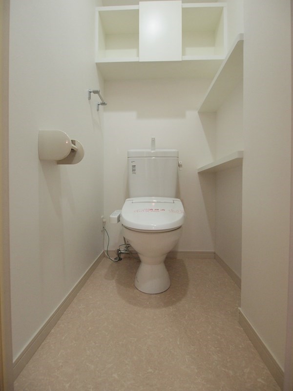 トイレ　ウォシュレット付きのトイレです。