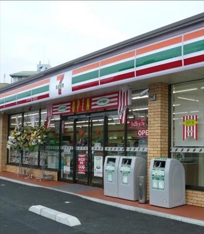 コンビニ　セブンイレブン（コンビニ）まで1418m