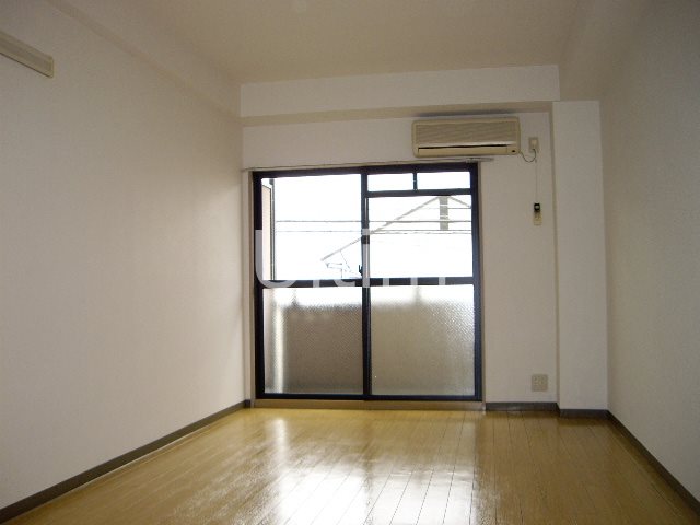 居室・リビング　※同タイプの他のお部屋です