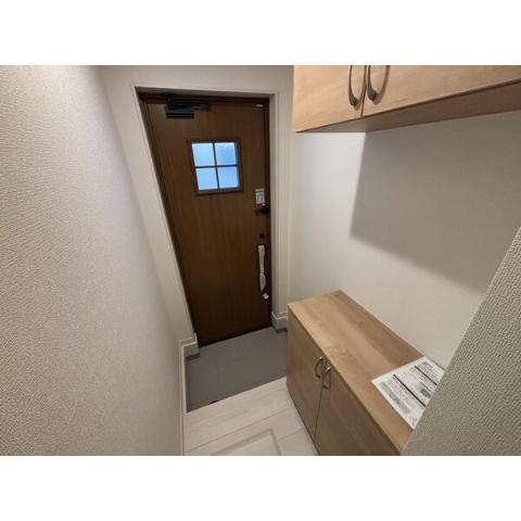 リーブルファイン日比津町2号棟の玄関写真
