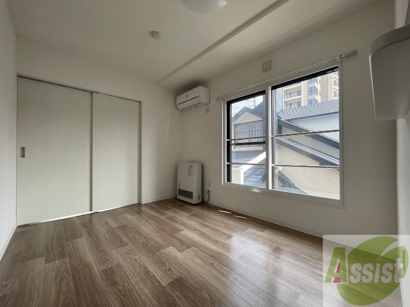 居室・リビング　広くてキレイなお部屋が広がっていて、充実した生活が送れそう。