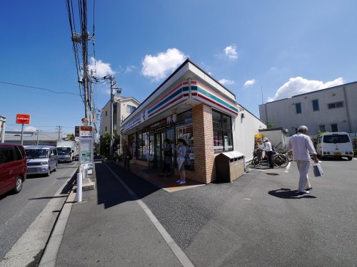 コンビニ　７ １１　弥勒寺店（コンビニ）まで446m