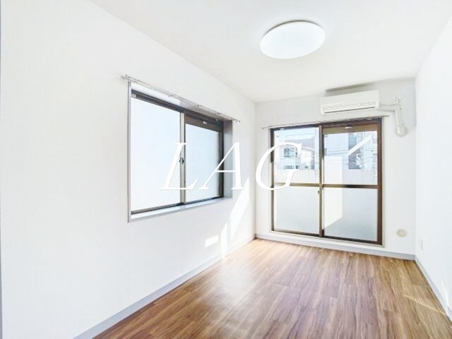 居室・リビング　洋室のお部屋です。