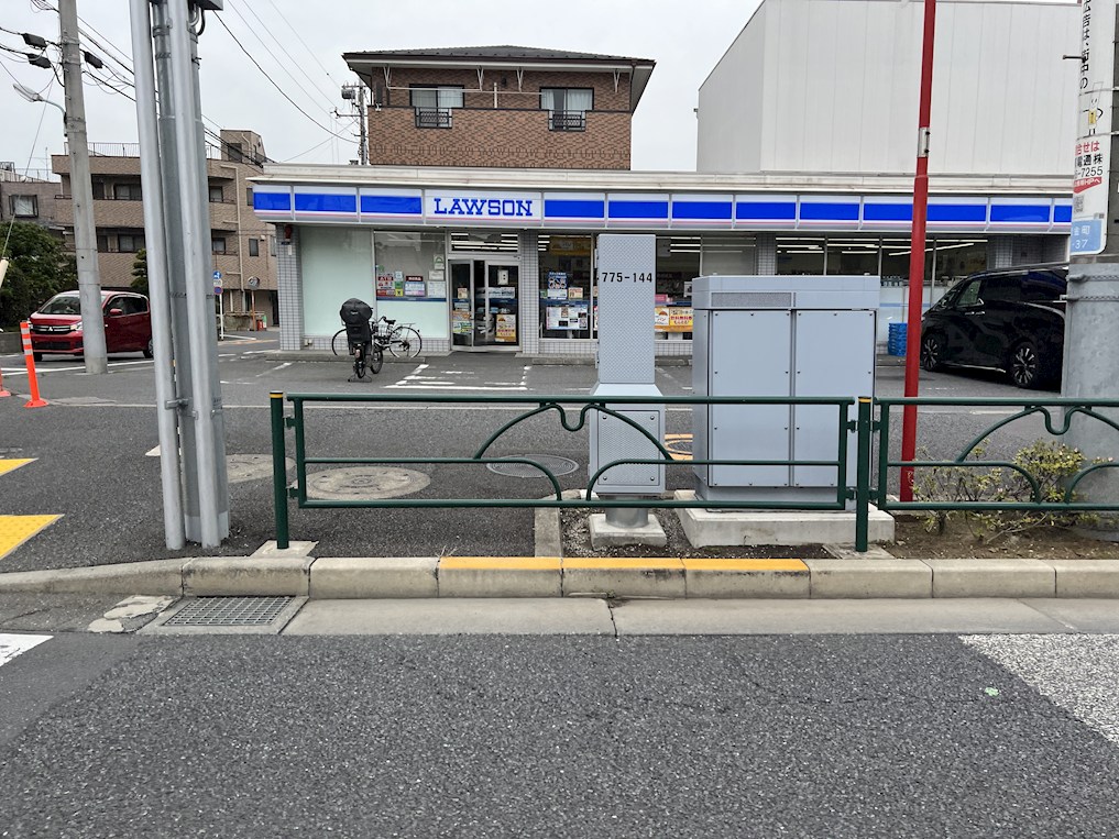 コンビニ　ローソン 葛飾橋店（コンビニ）まで981m
