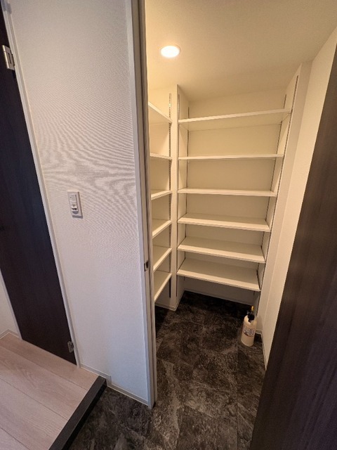 収納　シューズインクローゼット