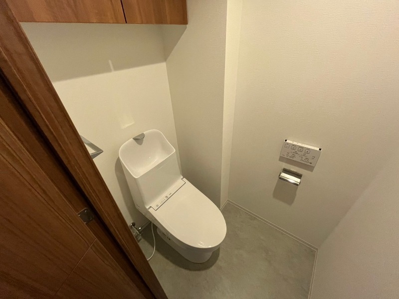 トイレ　トイレです。ウォシュレット付を探している方、おすすめです！