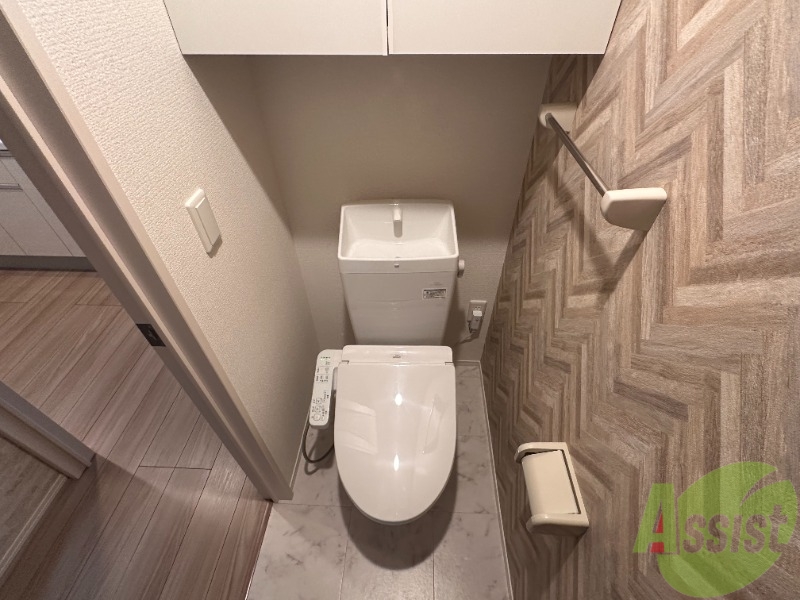 トイレ　トイレは、嬉しいウォシュレット機能付きです。