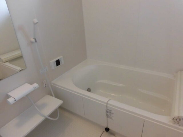 バス・シャワールーム　２０１　浴室