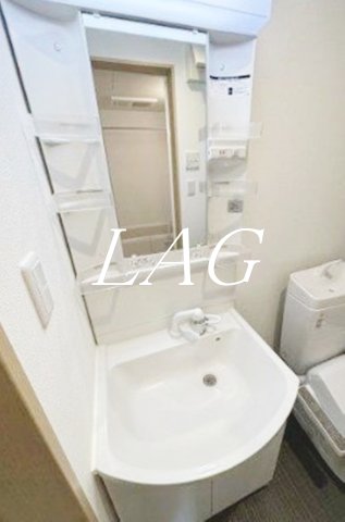 洗面設備　独立洗面台です。